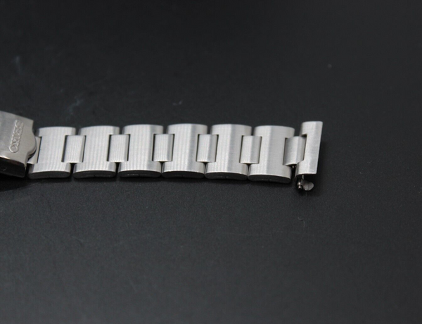 Non Tapered Straight Seiko Bracelet A2 with 6105-8000 6105-8009 End Links